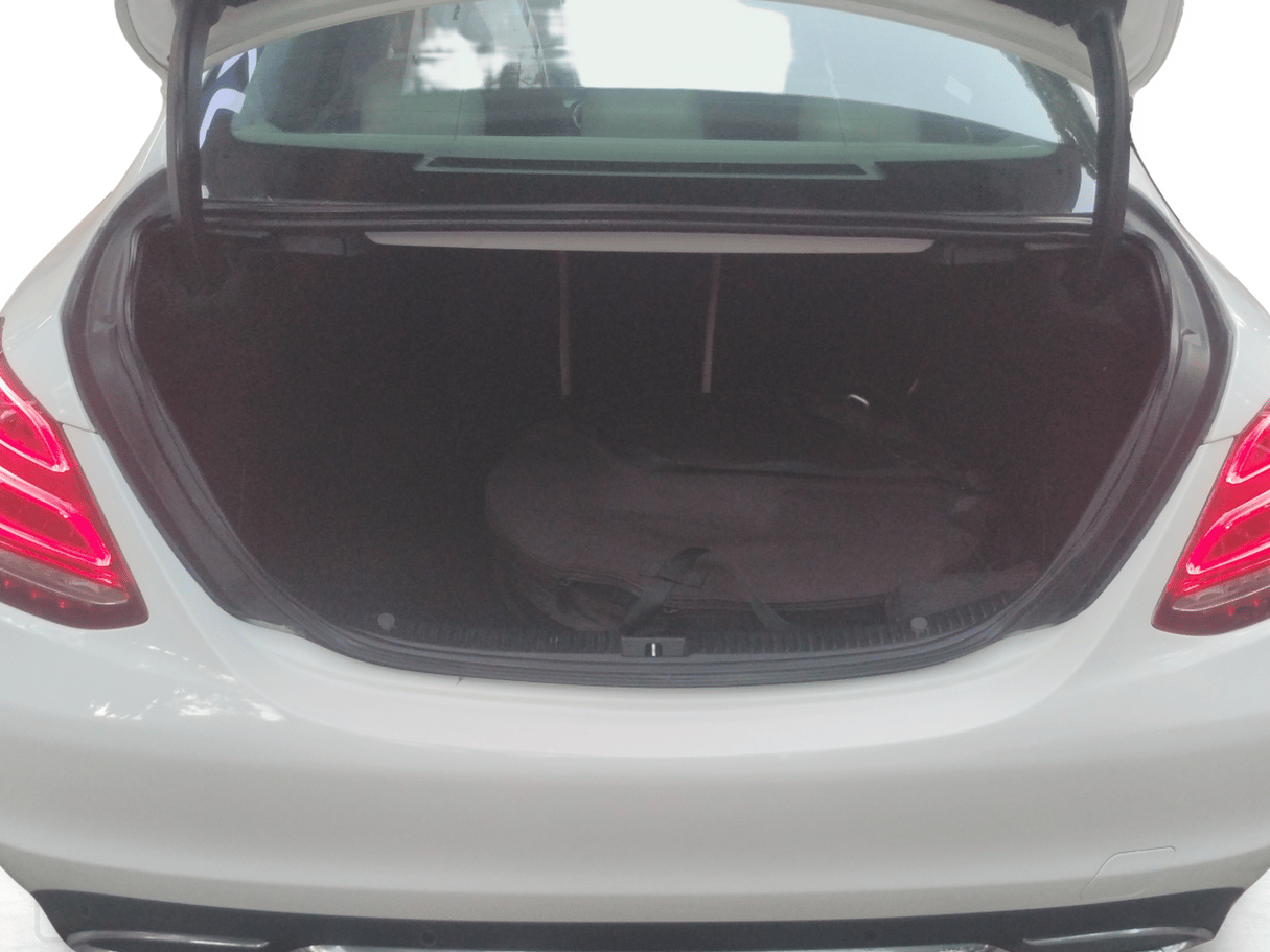 2016 Mercedes Benz C Class C 200 AVANTGARDE, Petrol, Automatic, 69,958 km, Boot Inside