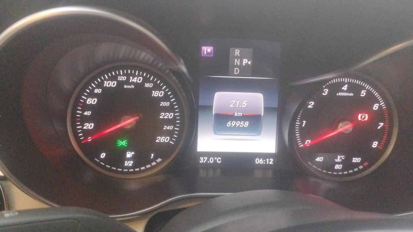 2016 Mercedes Benz C Class C 200 AVANTGARDE, Petrol, Automatic, 69,958 km, Odometer Image