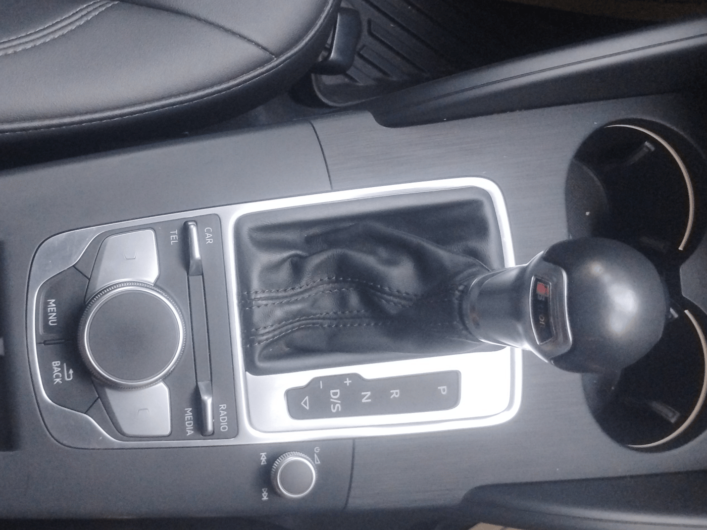 2018 Audi A3 35 TFSI TECHNOLOGY, Petrol, Automatic, 44,125 km, Gear Lever