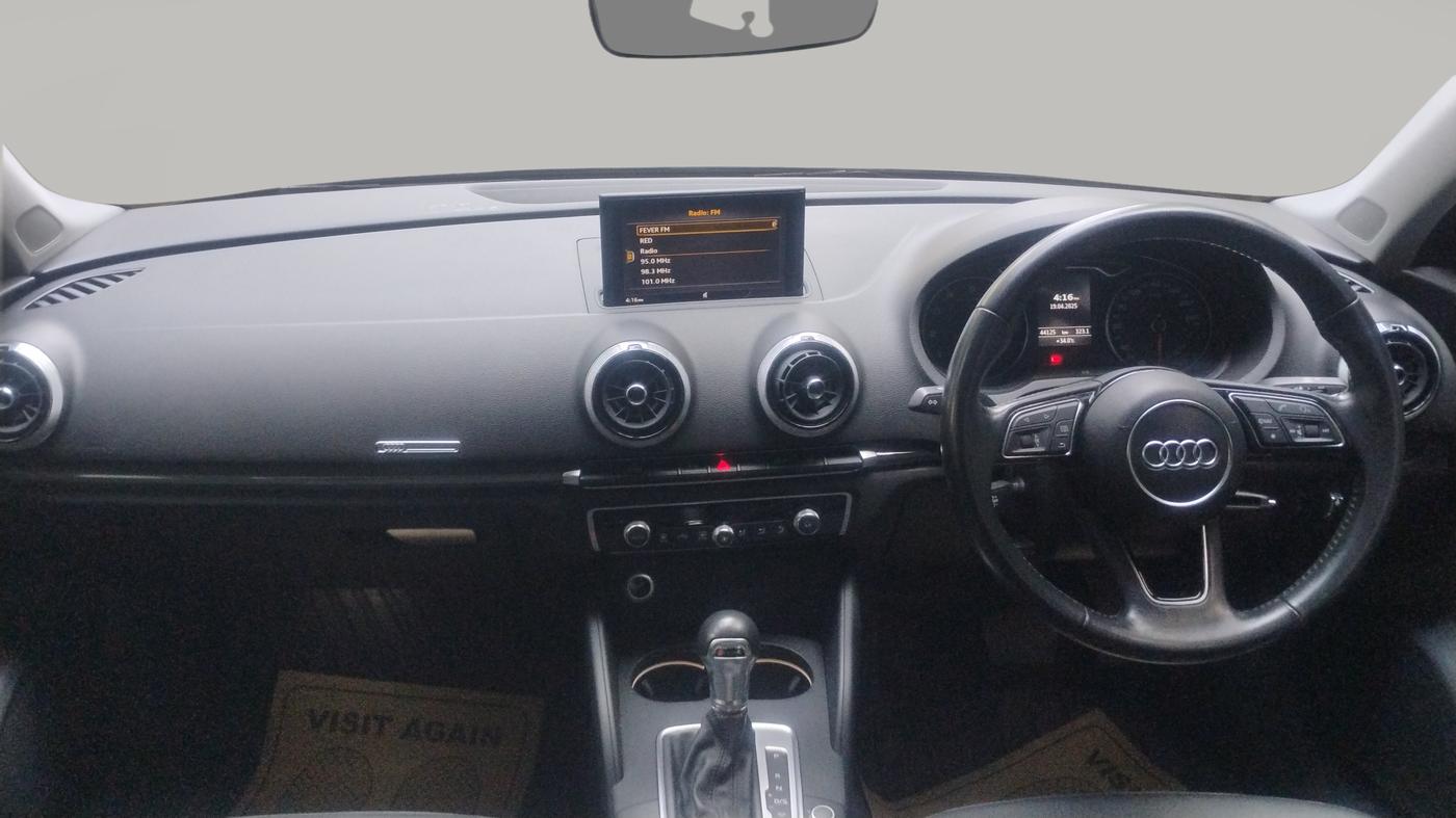 2018 Audi A3 35 TFSI TECHNOLOGY, Petrol, Automatic, 44,125 km, Dashboard