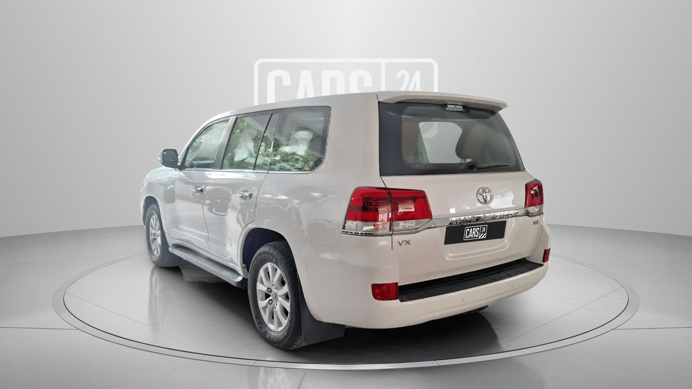 2017 Toyota Land Cruiser VX LC 200, Diesel, Automatic, 70,525 km, Left Back Diagonal