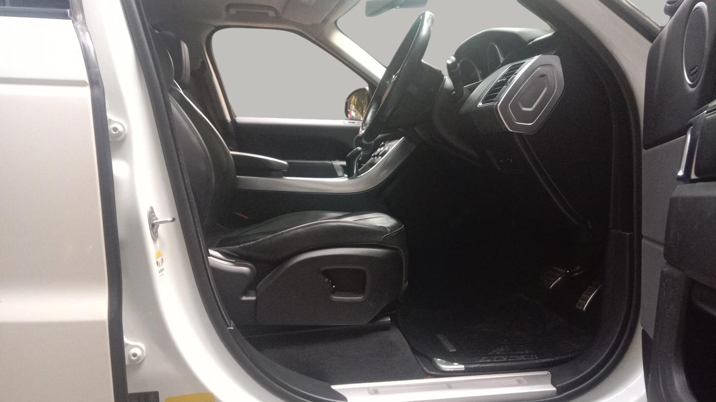 2016 Landrover Range Rover Sport SDV6 HSE, Diesel, Automatic, 58,951 km, Right Side Front Door Cabin