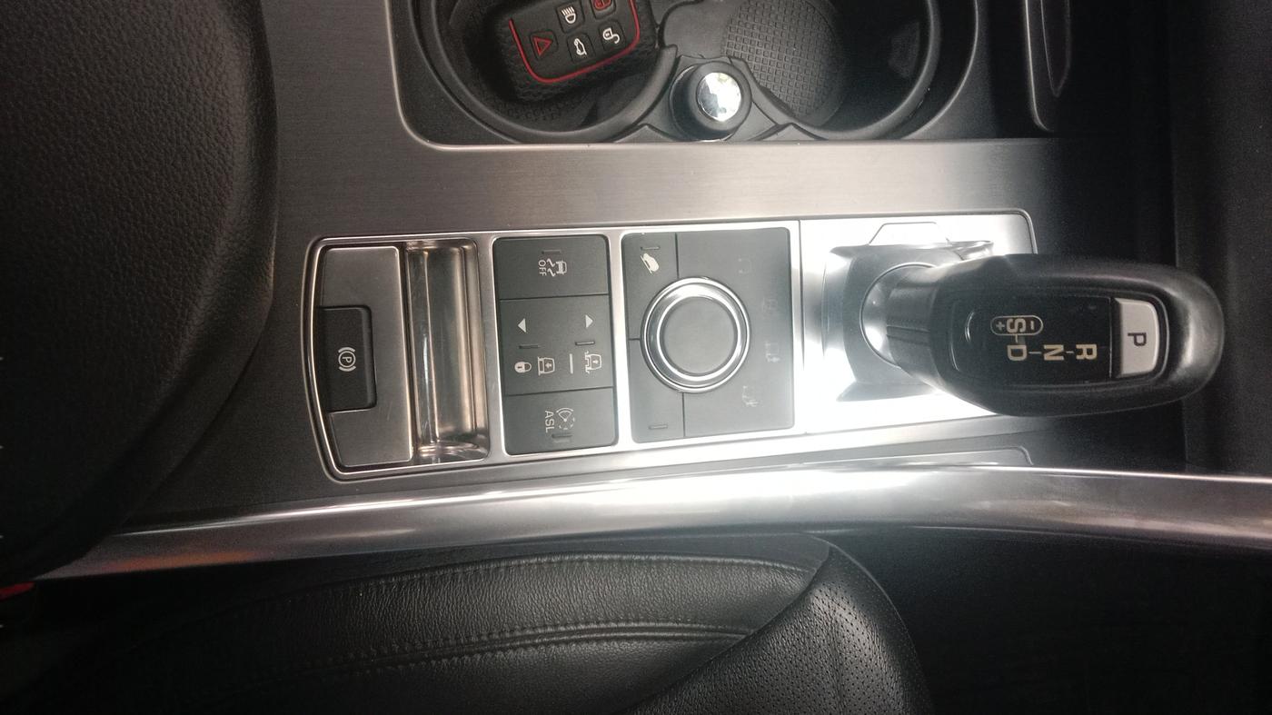 2016 Landrover Range Rover Sport SDV6 HSE, Diesel, Automatic, 58,951 km, Gear Lever