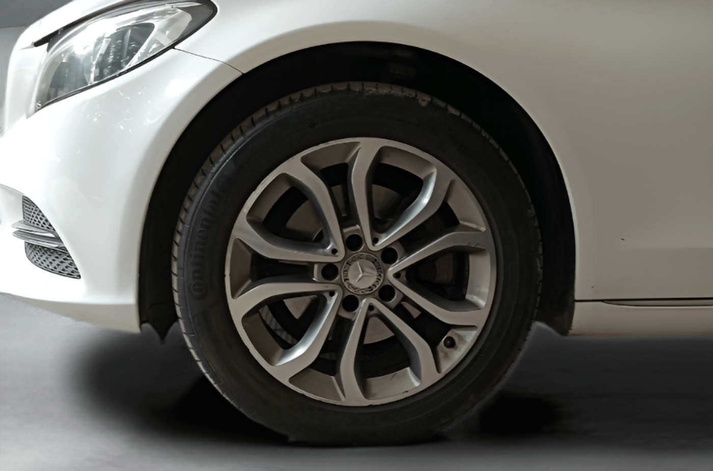 2015 Mercedes Benz C Class C 200 AVANTGARDE, Petrol, Automatic, 85,245 km, Left Front Wheel