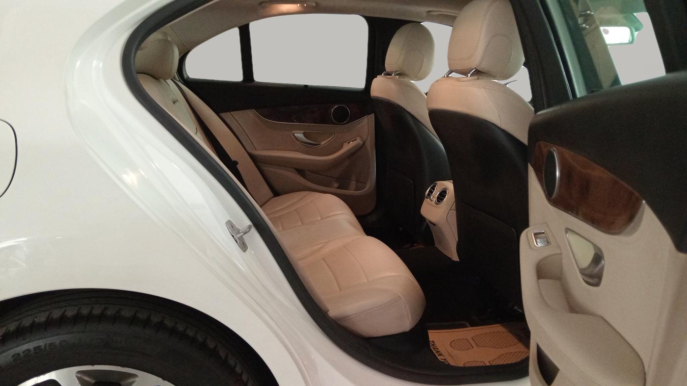 2015 Mercedes Benz C Class C 200 AVANTGARDE, Petrol, Automatic, 85,245 km, Right Side Rear Door Cabin