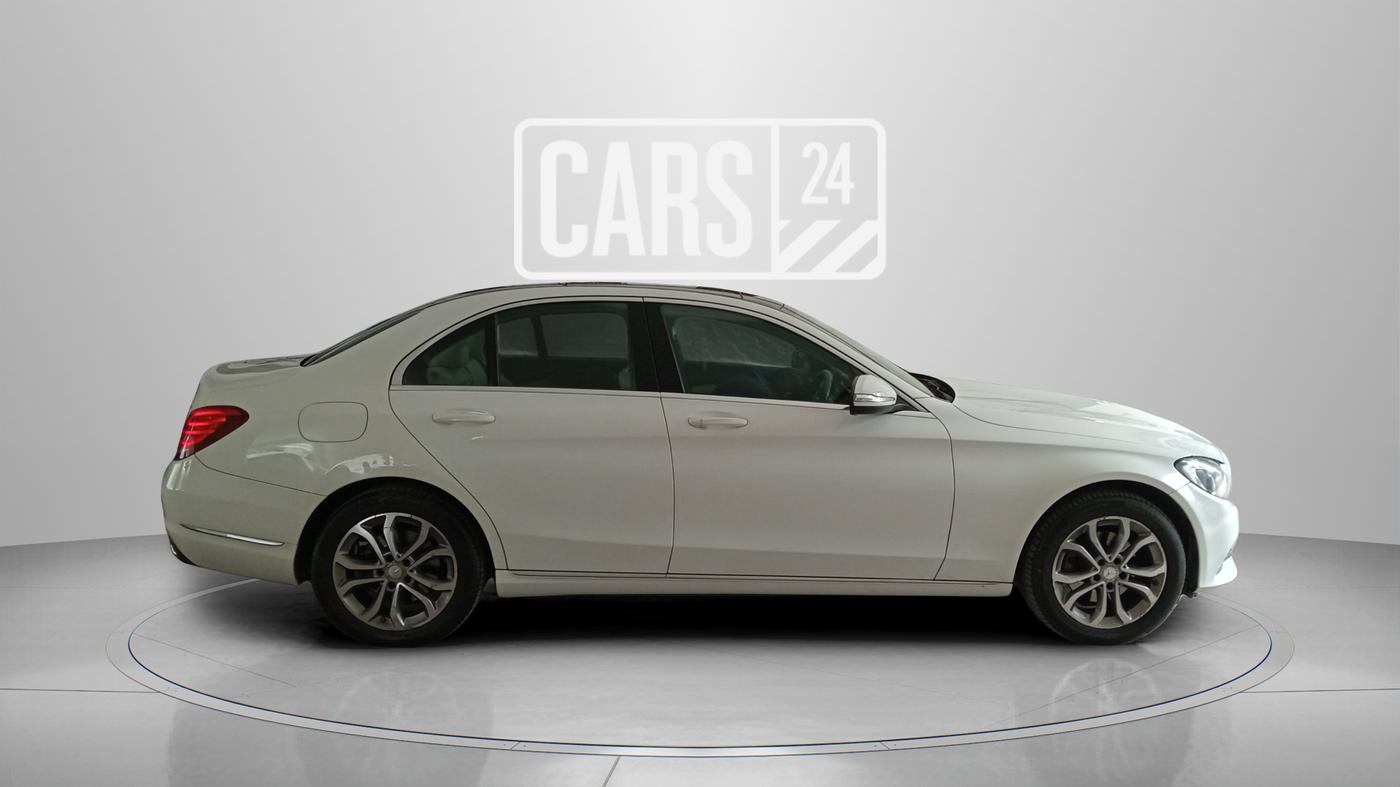 2015 Mercedes Benz C Class C 200 AVANTGARDE, Petrol, Automatic, 85,245 km, Right Side View