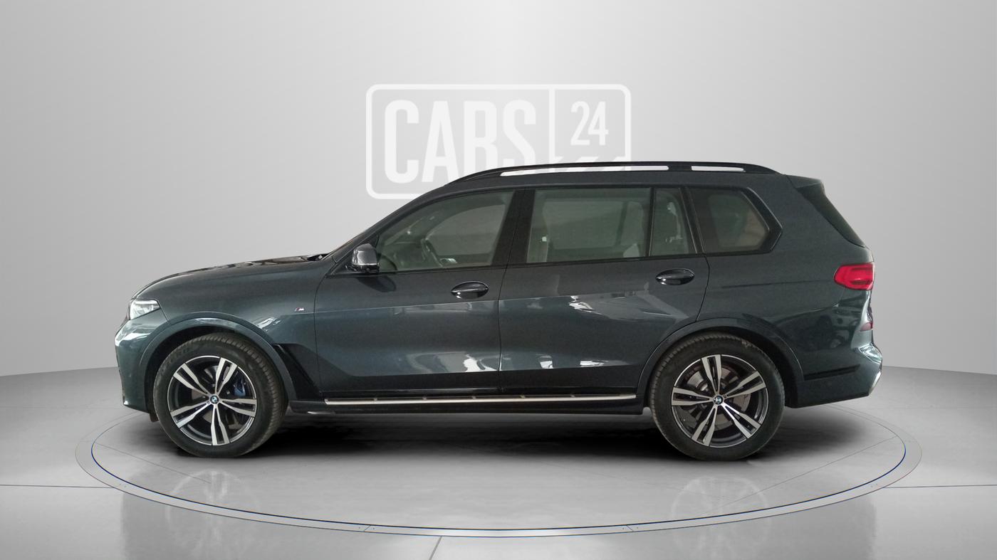 2022 BMW X7 XDRIVE 40I M SPORT, Petrol, Automatic, 31,654 km, Left Side