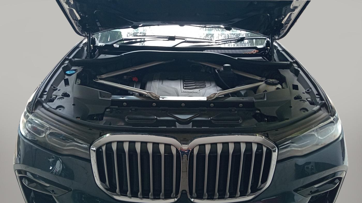 2022 BMW X7 XDRIVE 40I M SPORT, Petrol, Automatic, 31,654 km, Open Bonnet