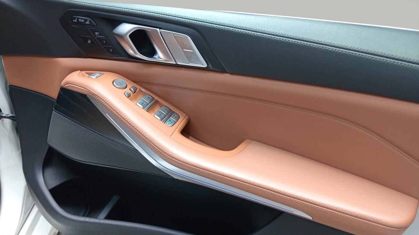 2020 BMW X7 XDRIVE 30D DPE SIGNATURE, Diesel, Automatic, 40,996 km, Driver Side Door Panel Controls