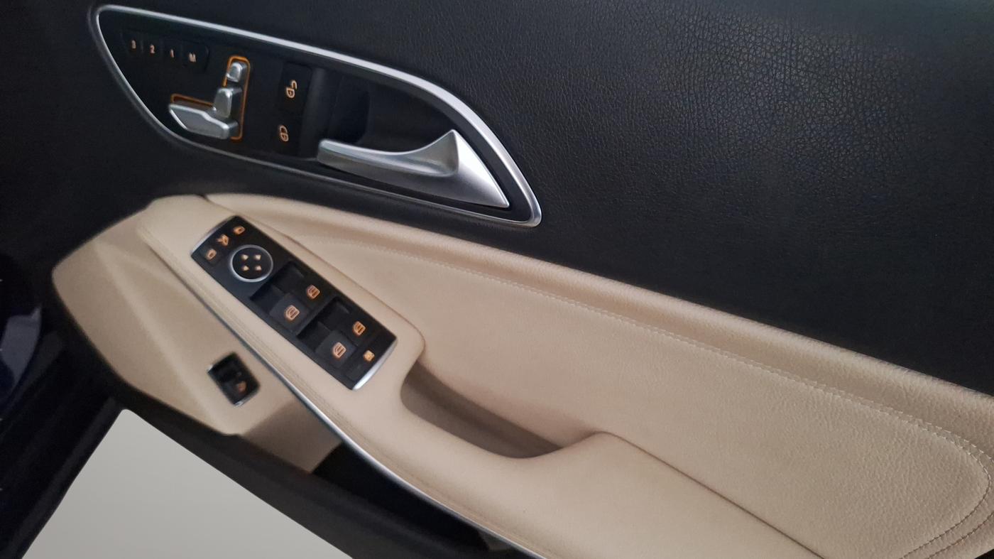2019 Mercedes Benz CLA Class 200 CDI Sport, Diesel, Automatic, 29,558 km, Driver Side Door Panel Controls