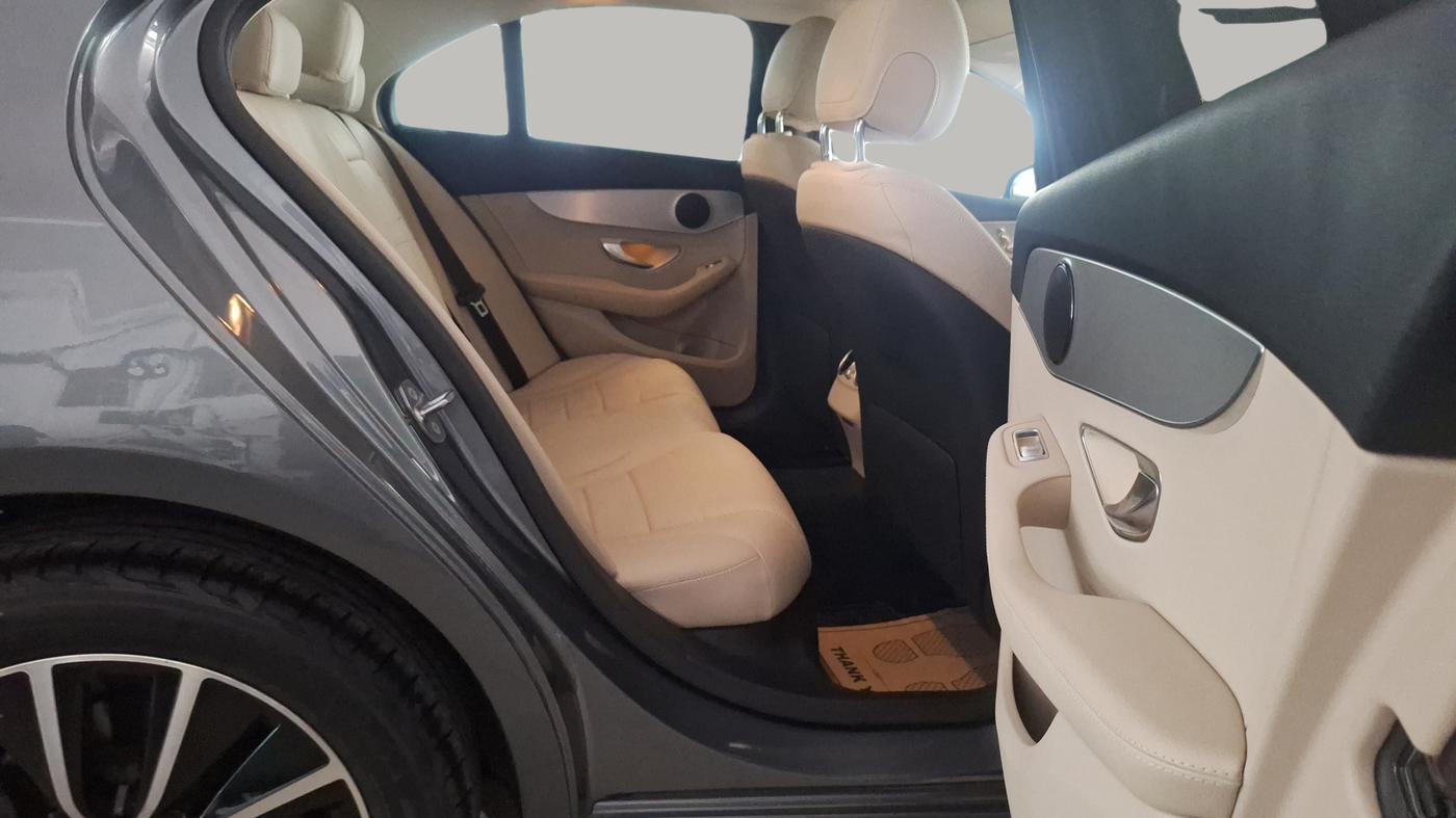 2019 Mercedes Benz C Class 220d PROGRESSIVE, Diesel, Automatic, 13,931 km, Right Side Rear Door Cabin