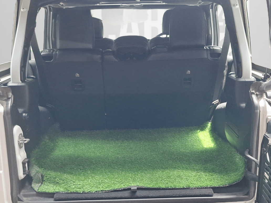 2022 Jeep WRANGLER UNLIMITED, Petrol, Automatic, 34,964 km, Boot Inside