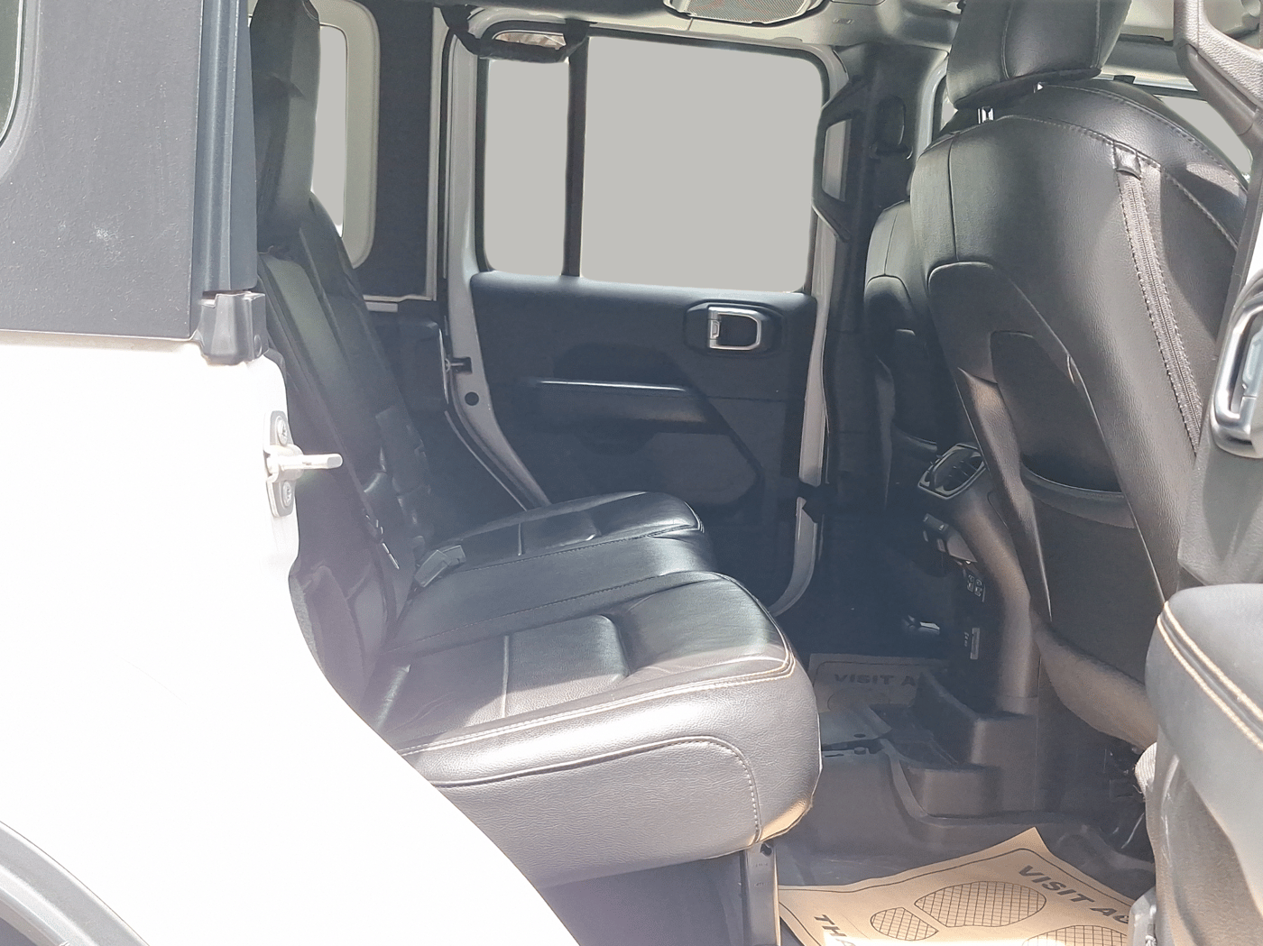 2022 Jeep WRANGLER UNLIMITED, Petrol, Automatic, 34,964 km, Right Side Rear Door Cabin