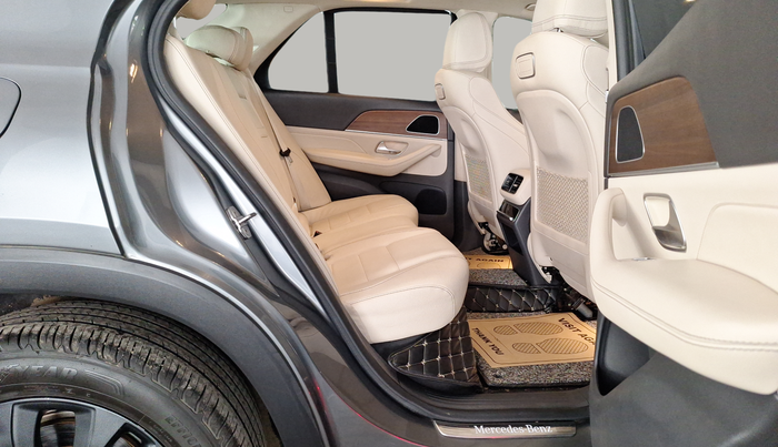 2020 Mercedes Benz GLE 300D 4MATIC, Diesel, Automatic, 63,484 km, Right Side Rear Door Cabin