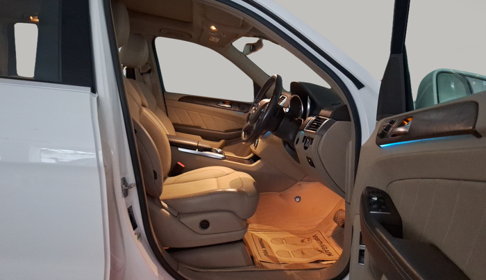 2015 Mercedes Benz GL Class 350 CDI 4Matic, Diesel, Automatic, 50,808 km, Right Side Front Door Cabin
