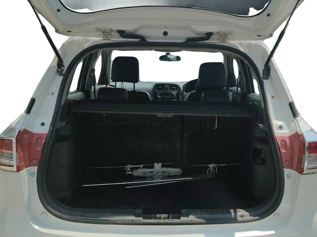 2017 Maruti Vitara Brezza ZDI, Diesel, Manual, 61,056 km, Boot Inside