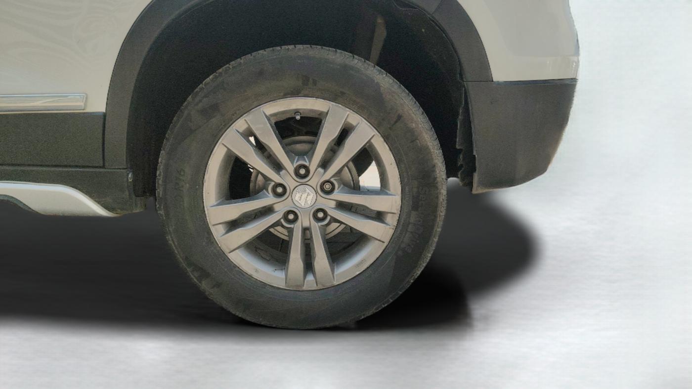 2017 Maruti Vitara Brezza ZDI, Diesel, Manual, 61,056 km, Left Rear Wheel