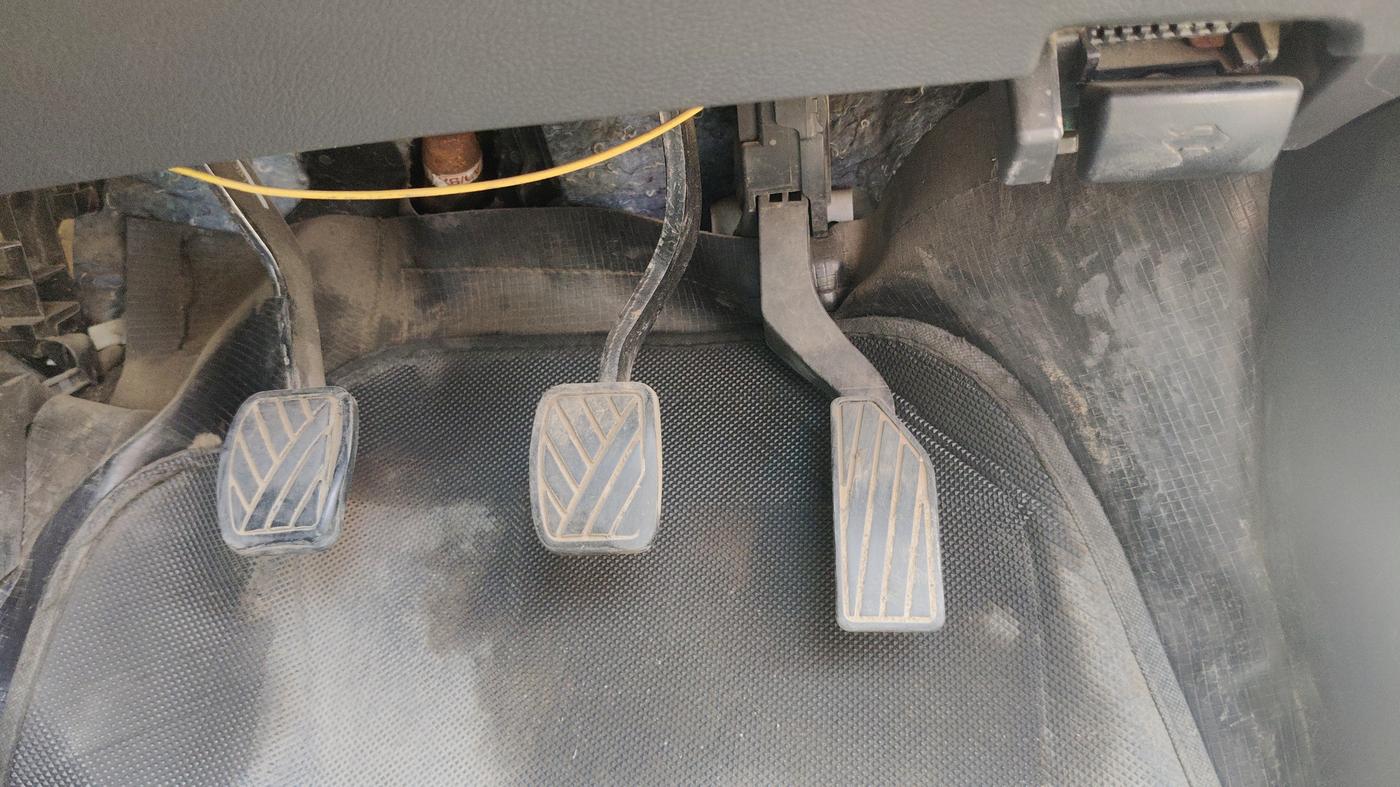 2017 Maruti Vitara Brezza ZDI, Diesel, Manual, 61,056 km, Pedals