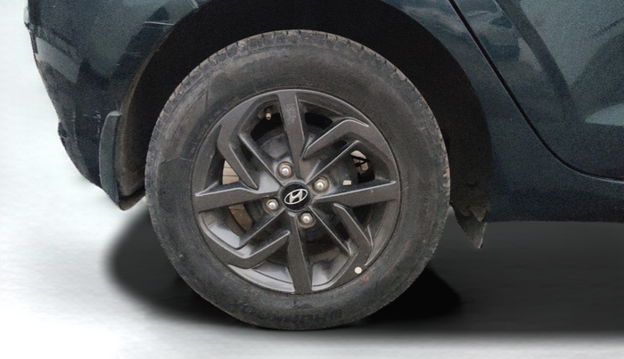 2020 Hyundai GRAND I10 NIOS SPORTZ AMT 1.2 KAPPA VTVT, Petrol, Automatic, 30,000 km, Right Rear Wheel