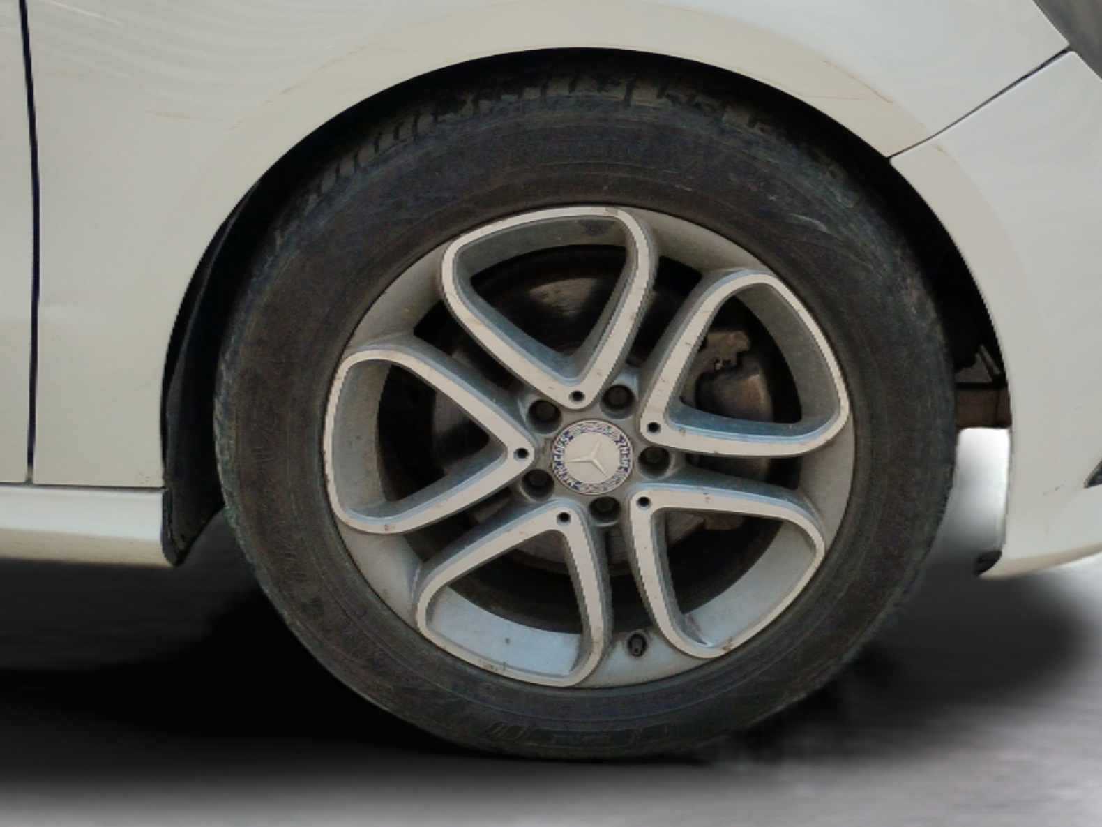 2011 Mercedes Benz A Class A180 CDI STYLE, Diesel, Automatic, 1,36,525 km, Right Front Wheel