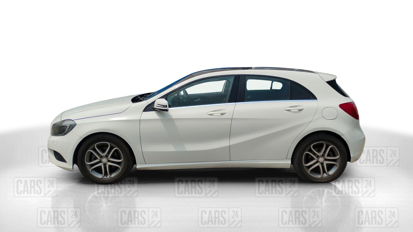 2011 Mercedes Benz A Class A180 CDI STYLE, Diesel, Automatic, 1,36,525 km, Left Side