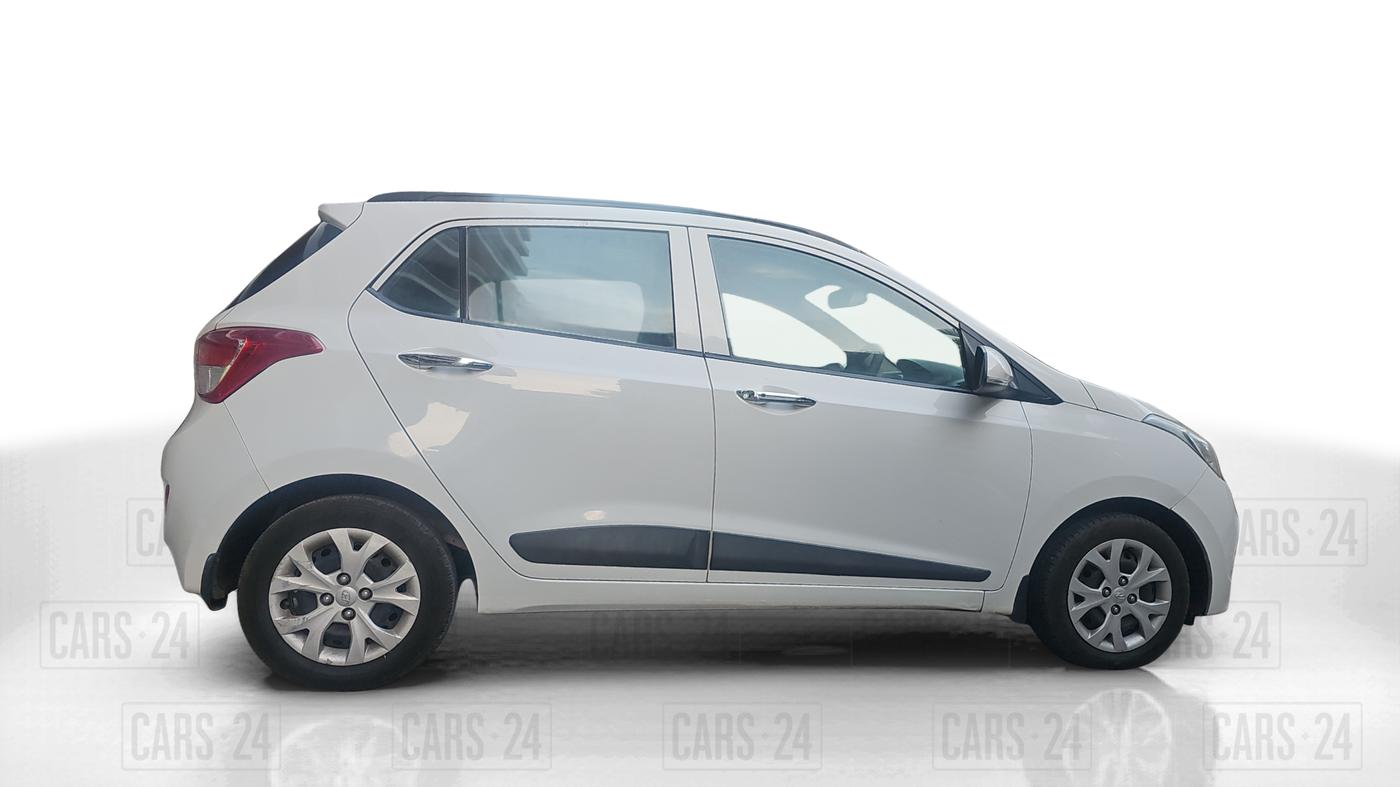 2013 Hyundai Grand i10 SPORTZ 1.1 CRDI, Diesel, Manual, 77,586 km, Right Side View