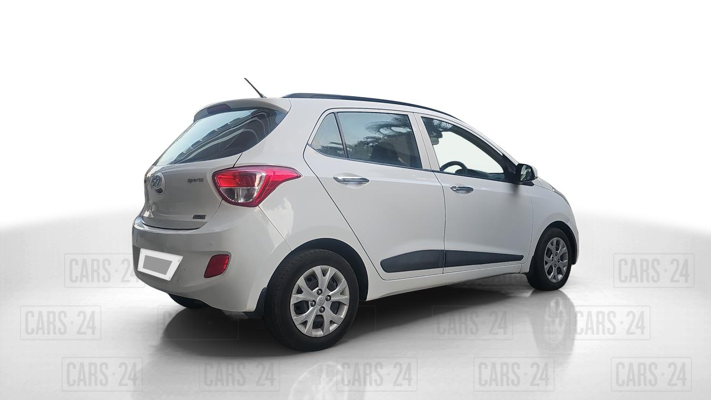 2013 Hyundai Grand i10 SPORTZ 1.1 CRDI, Diesel, Manual, 77,586 km, Right Back Diagonal