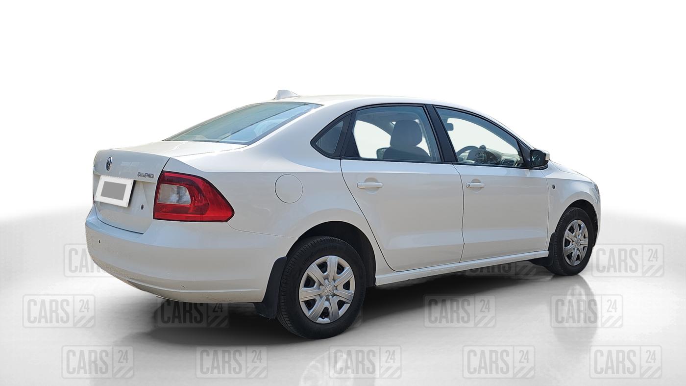 2013 Skoda Rapid AMBITION 1.6 TDI CR MT, Diesel, Manual, 63,229 km, Right Back Diagonal
