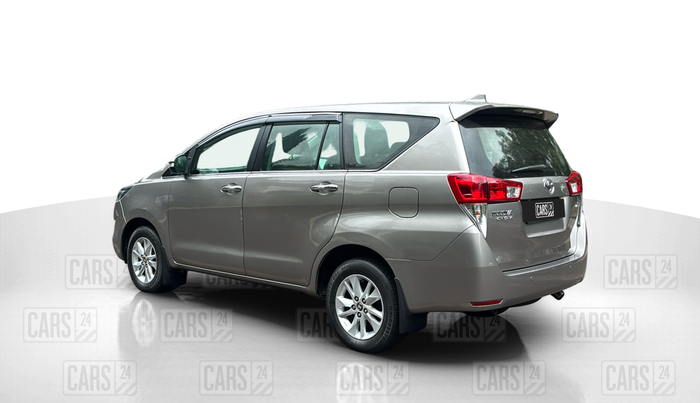 2017 Toyota Innova Crysta 2.4 VX 7 STR, Diesel, Manual, 1,31,000 km, Left Back Diagonal