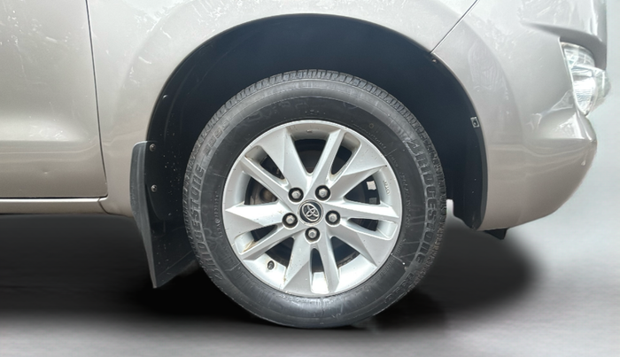 2017 Toyota Innova Crysta 2.4 VX 7 STR, Diesel, Manual, 1,31,000 km, Right Front Wheel