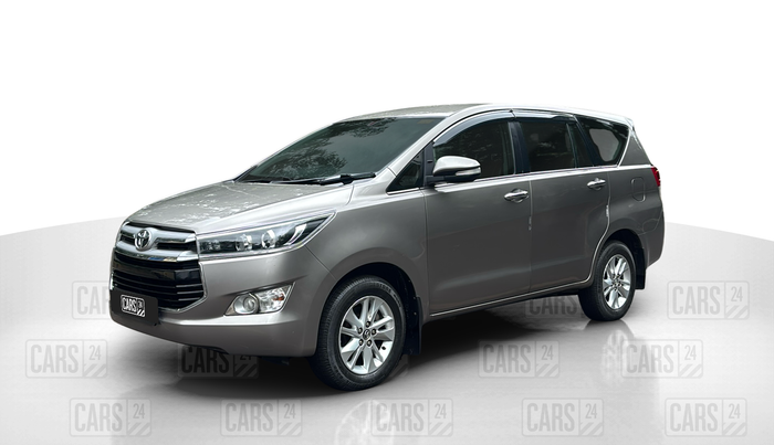 2017 Toyota Innova Crysta 2.4 VX 7 STR, Diesel, Manual, 1,31,000 km, Left Front Diagonal