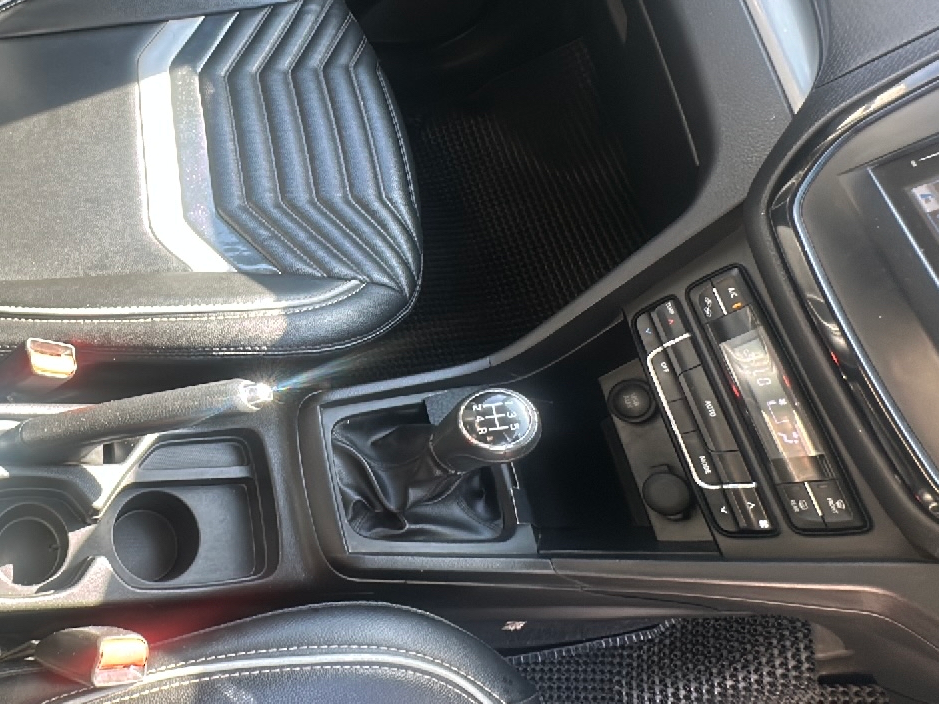 2018 Maruti Vitara Brezza ZDI PLUS, Diesel, Manual, 72,000 km, Gear Lever