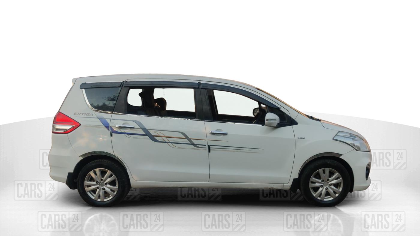 2017 Maruti Ertiga VDI SHVS, Diesel, Manual, 81,689 km, Right Side View