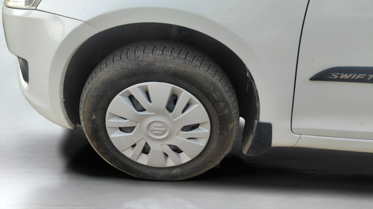 2013 Maruti Swift VDI, Diesel, Manual, 66,913 km, Left Front Wheel