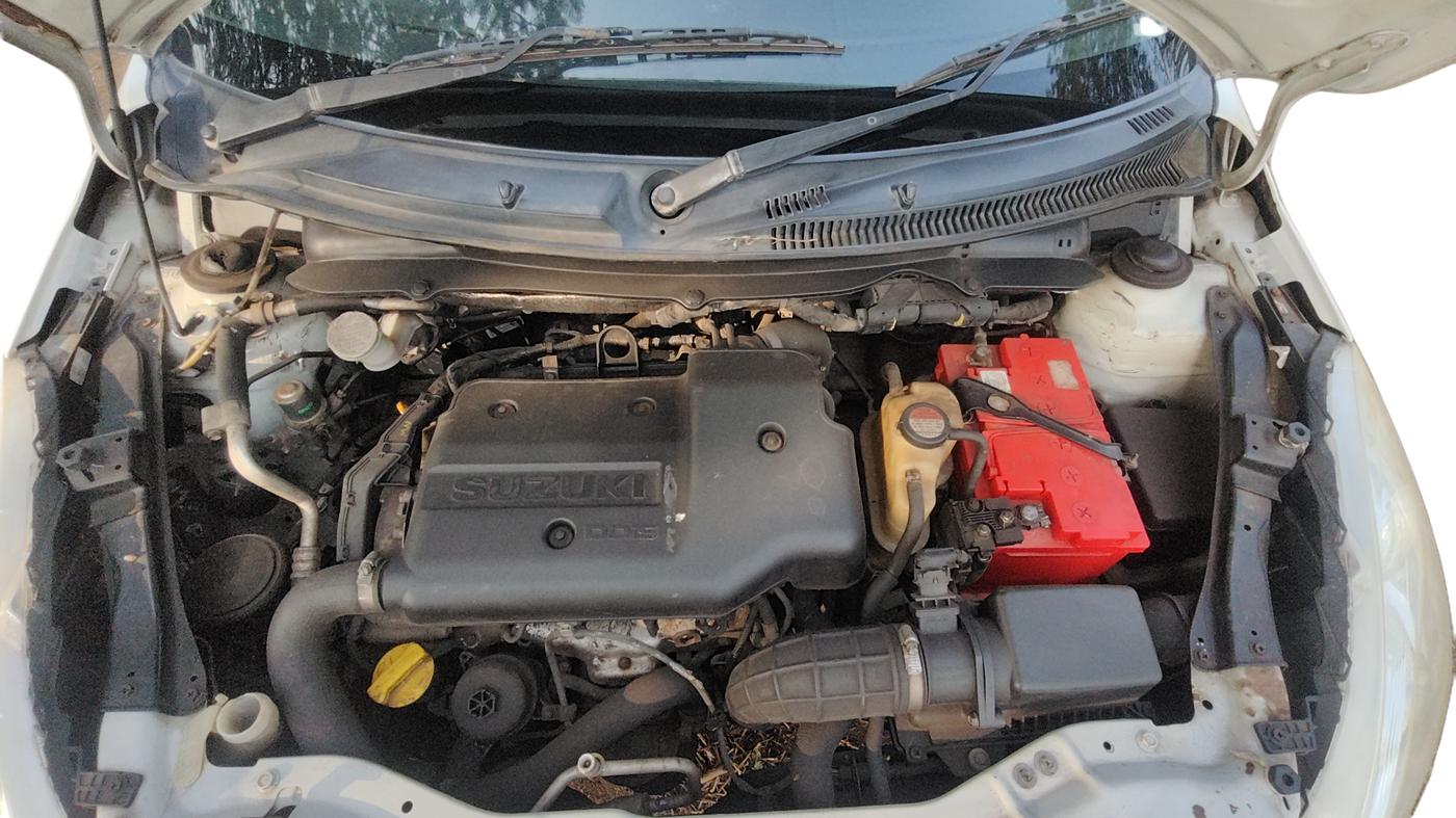 2013 Maruti Swift VDI, Diesel, Manual, 66,913 km, Open Bonnet