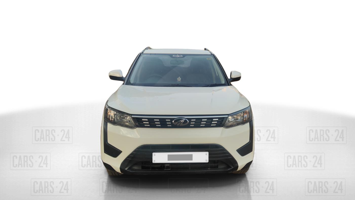 2019 Mahindra XUV300 W6 1.5 DIESEL, Diesel, Manual, 81,460 km, Front