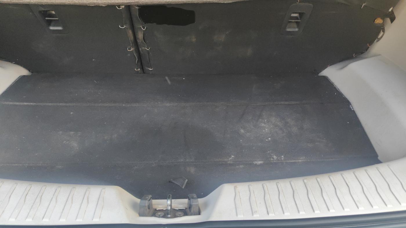 2019 Mahindra XUV300 W6 1.5 DIESEL, Diesel, Manual, 81,460 km, Boot Inside