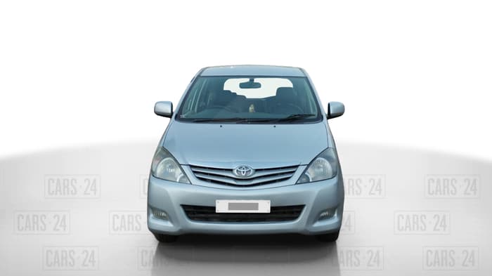 2011 Toyota Innova 2.5 G4 8 STR, Diesel, Manual, 1,09,667 km, Front