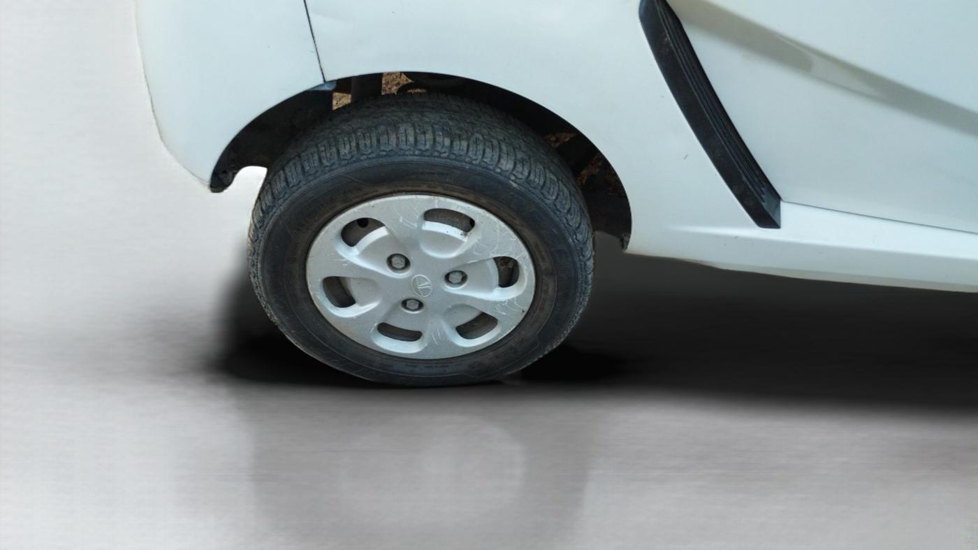 2016 Tata Nano TWIST XTA, Petrol, Automatic, 54,500 km, Right Rear Wheel