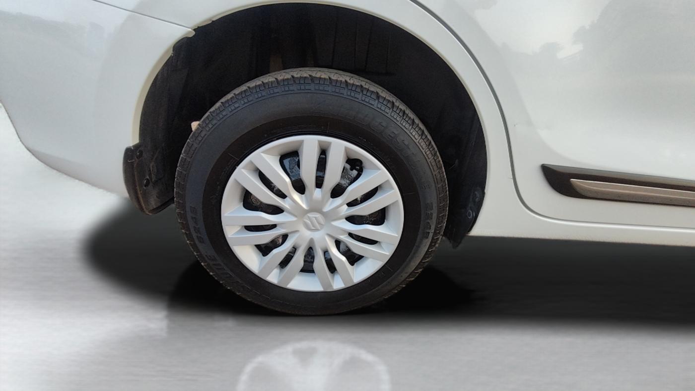 2017 Maruti Dzire VDI, Diesel, Manual, 61,929 km, Right Rear Wheel