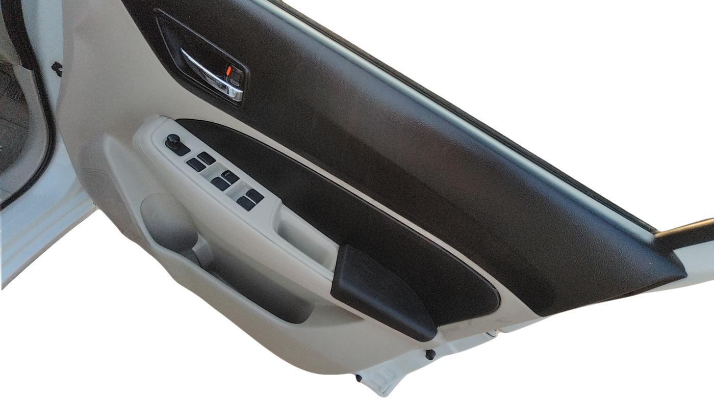 2017 Maruti Dzire VDI, Diesel, Manual, 61,929 km, Driver Side Door Panel Controls