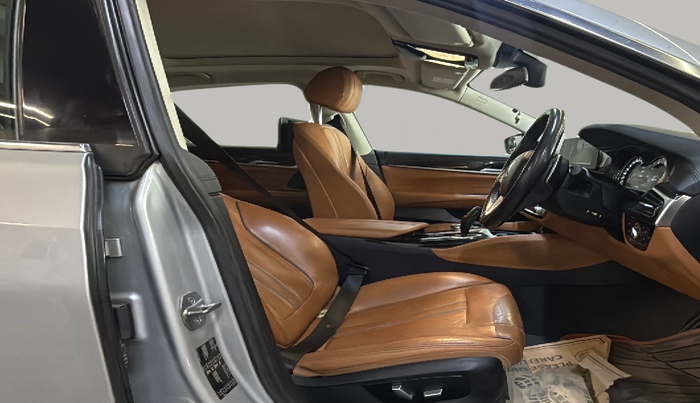 2019 BMW 6 Series 620D GT LUXURY LINE, Diesel, Automatic, 71,092 km, Right Side Front Door Cabin