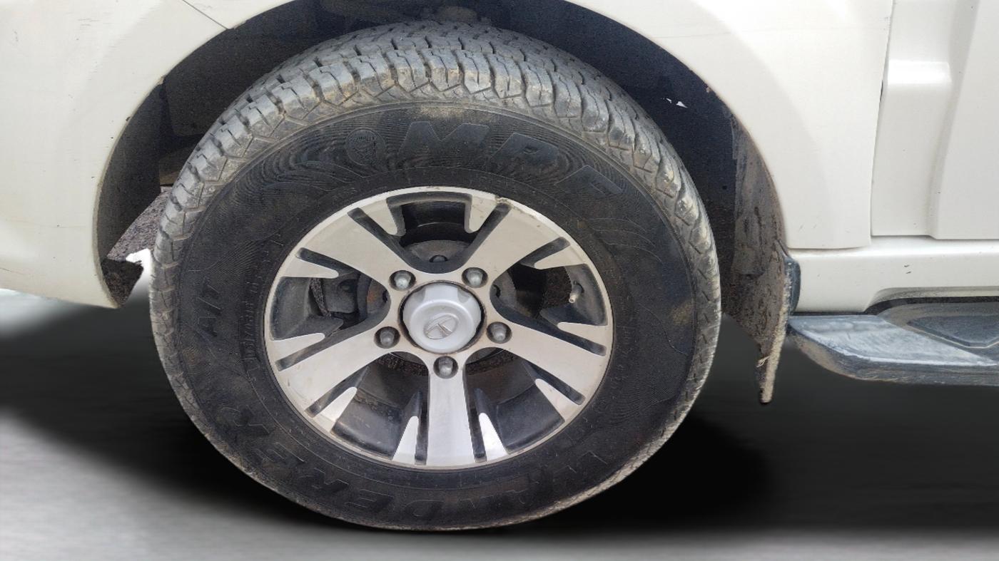 2019 Tata Safari Storme 2.2 EX 4X2, Diesel, Manual, 89,005 km, Left Front Wheel
