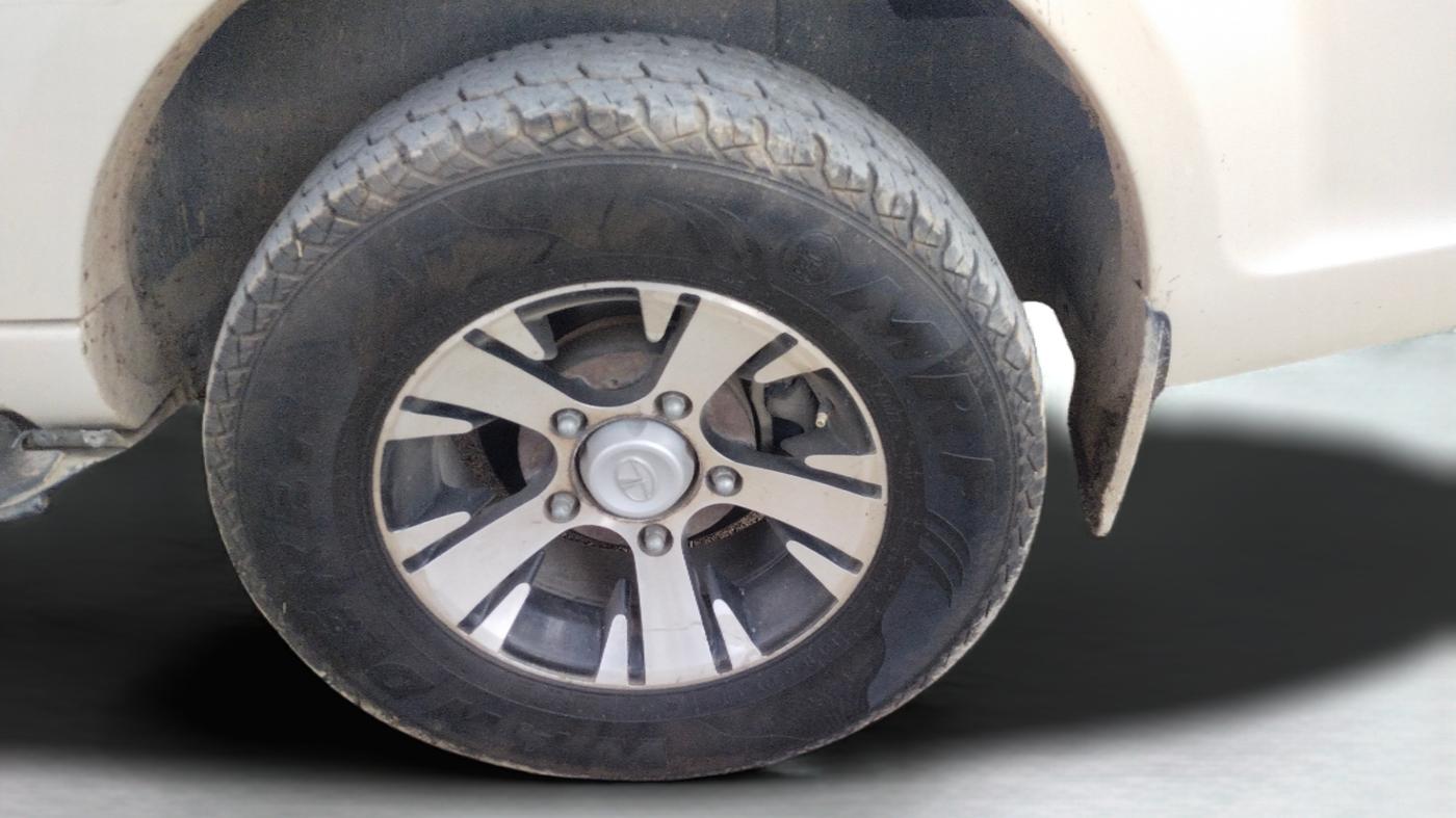 2019 Tata Safari Storme 2.2 EX 4X2, Diesel, Manual, 89,005 km, Left Rear Wheel