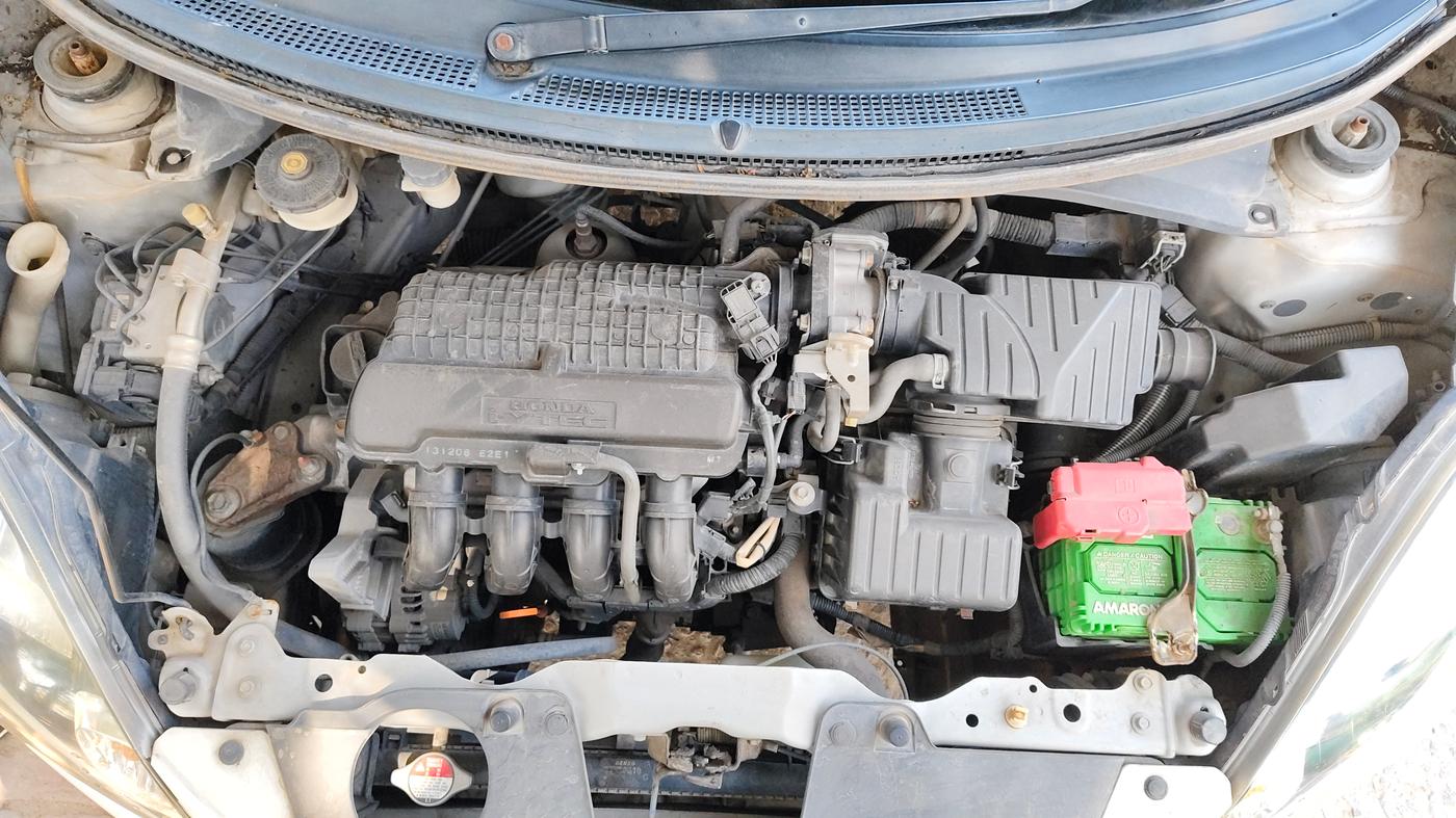 2014 Honda Brio V MT, Petrol, Manual, 60,244 km, Open Bonnet