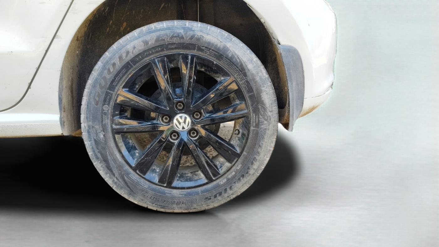 2013 Volkswagen Polo COMFORTLINE 1.2L, Diesel, Manual, 84,992 km, Left Rear Wheel