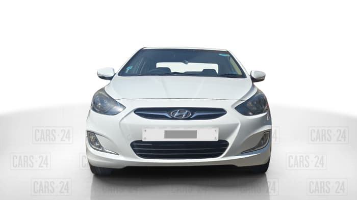 2013 Hyundai Verna FLUIDIC 1.6 CRDI EX, Diesel, Manual, 96,000 km, Front