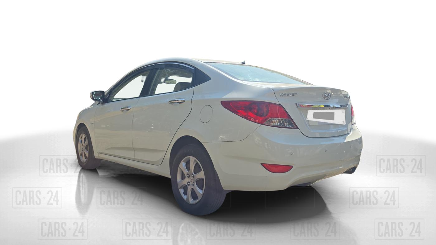 2013 Hyundai Verna FLUIDIC 1.6 CRDI EX, Diesel, Manual, 96,000 km, Left Back Diagonal