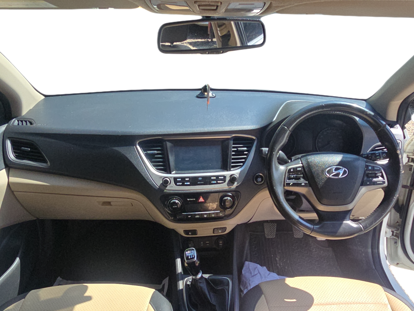 2017 Hyundai Verna 1.6 SX (O) CRDI MT, Diesel, Manual, 79,000 km, Dashboard