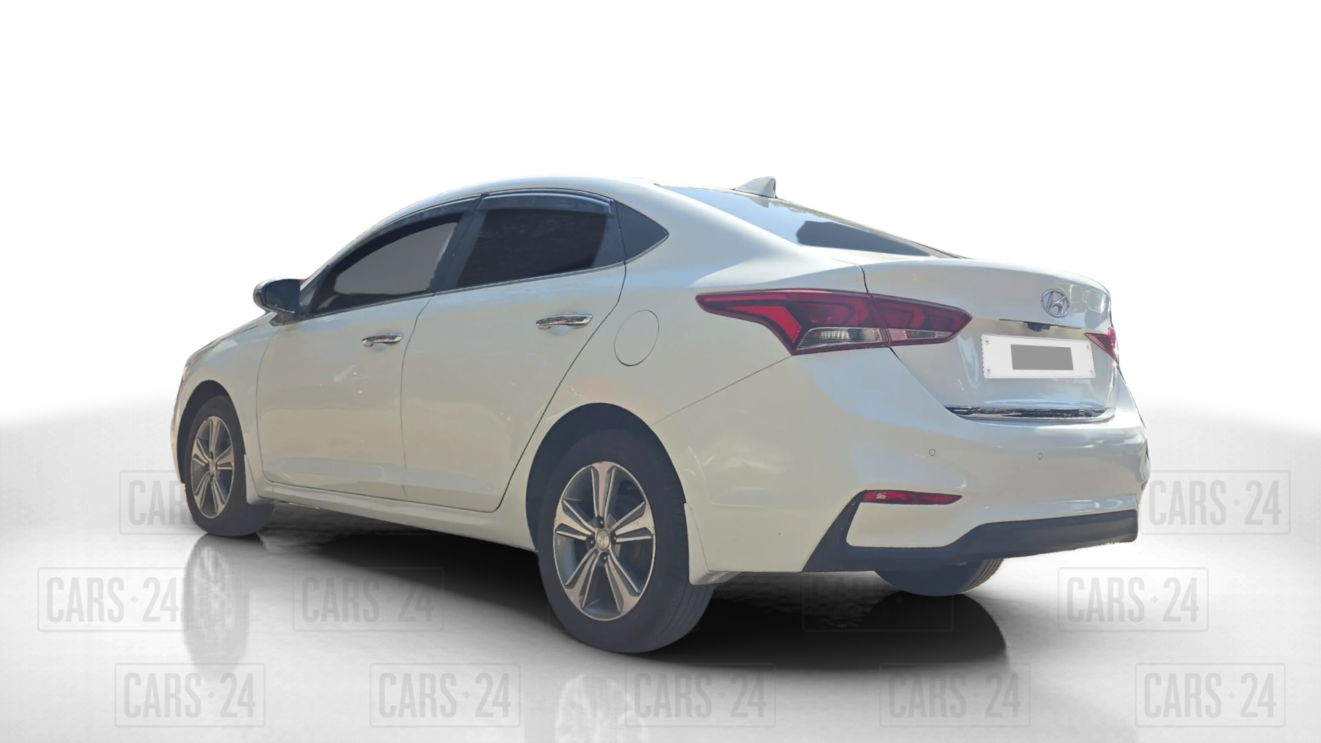 2017 Hyundai Verna 1.6 SX (O) CRDI MT, Diesel, Manual, 79,000 km, Left Back Diagonal